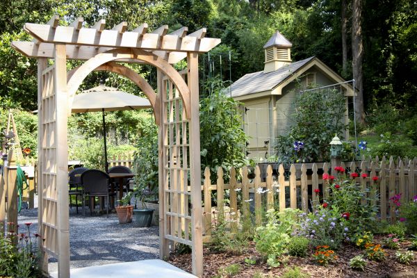 Trellis Mounting in Littleton